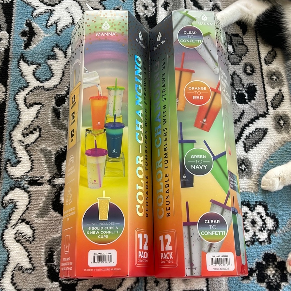 2 sets of 12 pack Manna color changing glasses